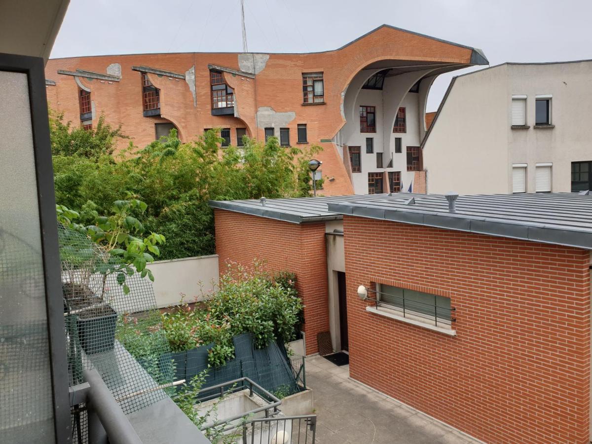 Spacieux Et Calme, Style Parisien, Toutes Commodites, Ideal Pour Un Sejour Authentique サン＝ドニ エクステリア 写真