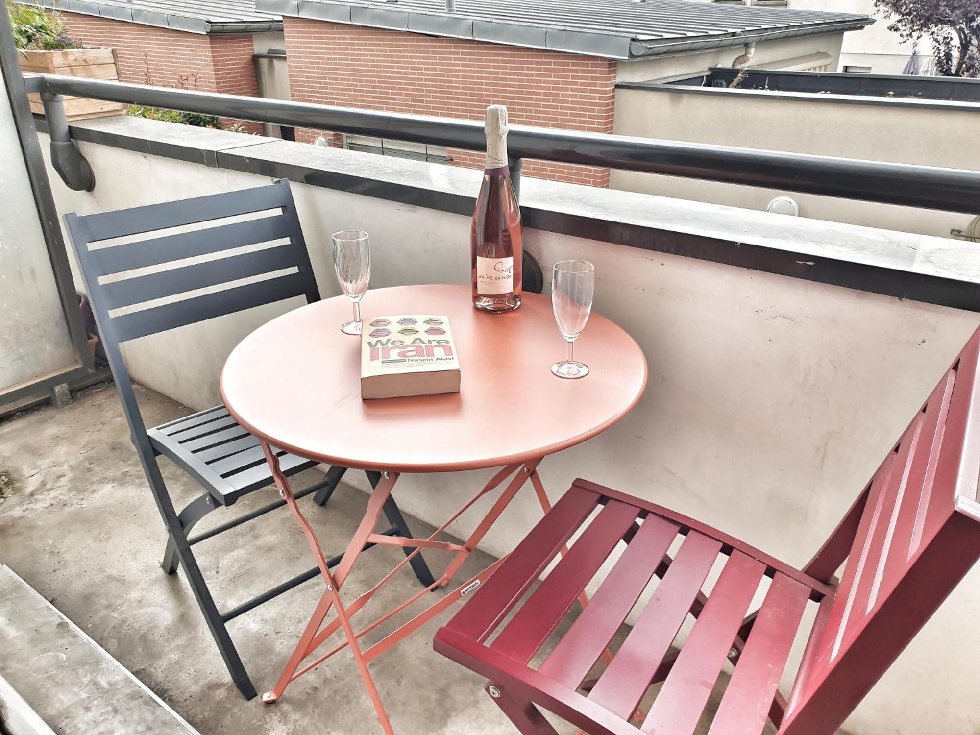 Spacieux Et Calme, Style Parisien, Toutes Commodites, Ideal Pour Un Sejour Authentique サン＝ドニ エクステリア 写真